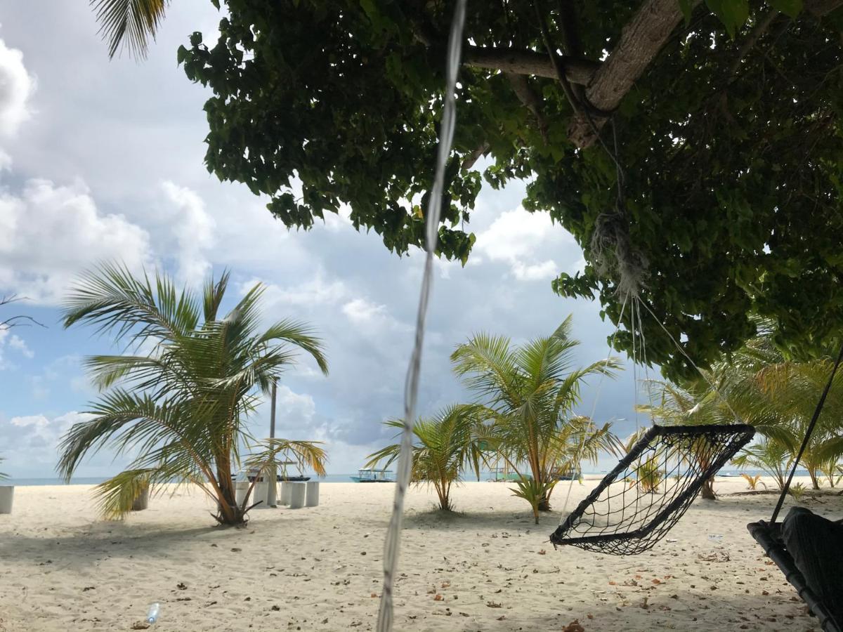 Malas Island View Hotel Fulidhoo Exterior photo