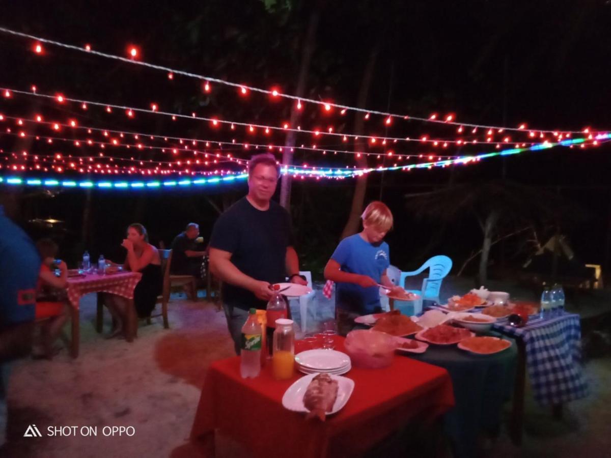 Malas Island View Hotel Fulidhoo Exterior photo